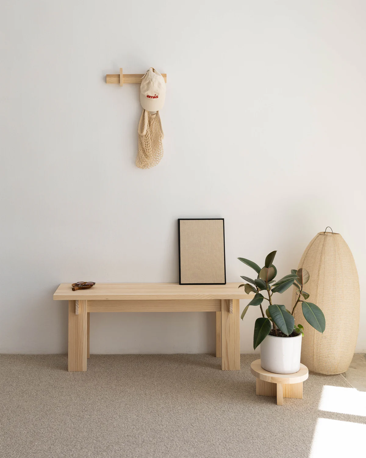 Small wall coat rack Figuera in solid wood 40 cm - Image 4